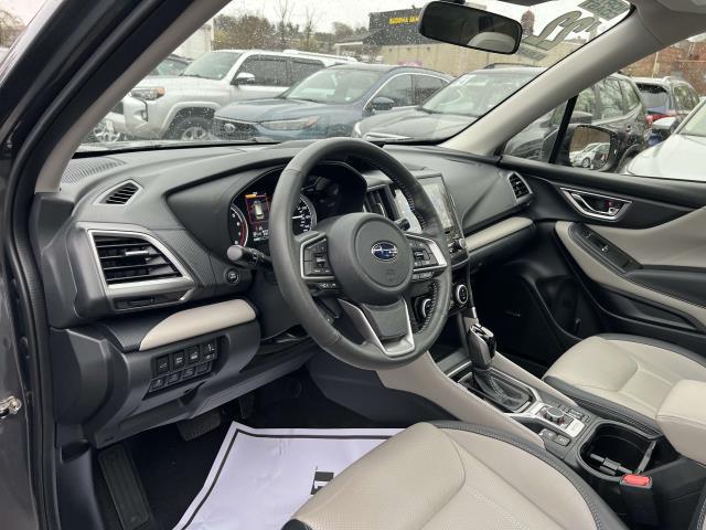 2022 Subaru Forester Limited photo 18