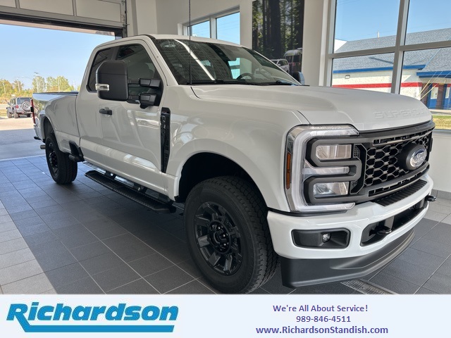 2026 Ford F-350 Super Duty XL's photo
