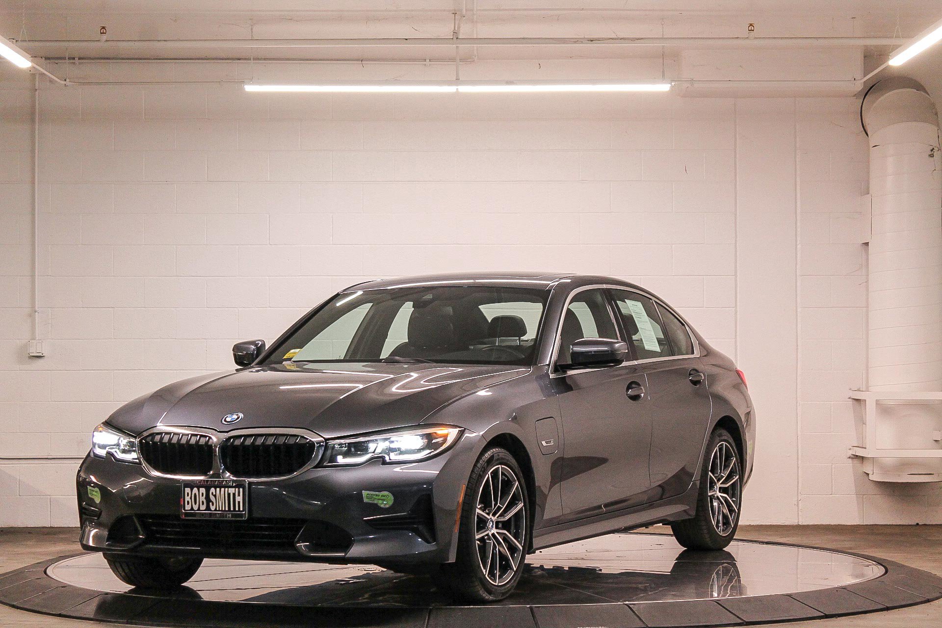 2022 Bmw 330e 3-Series photo 3
