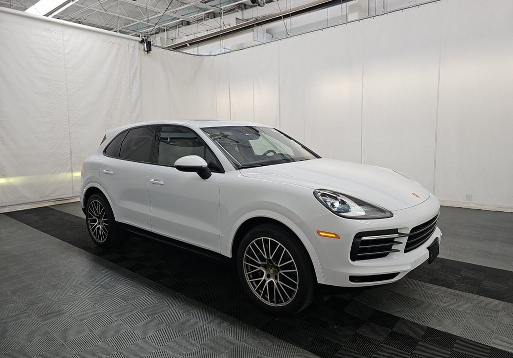 2022 Porsche Cayenne S Platinum Edition photo 3