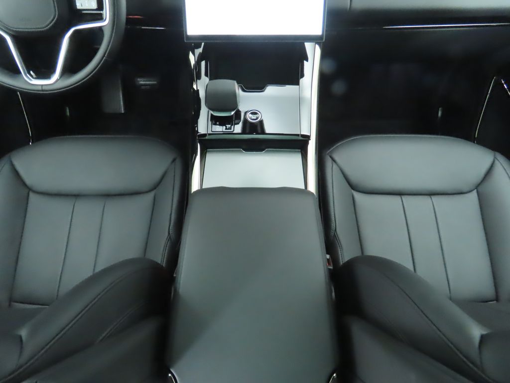 2025 Land Rover Range Rover Sport SE photo 12