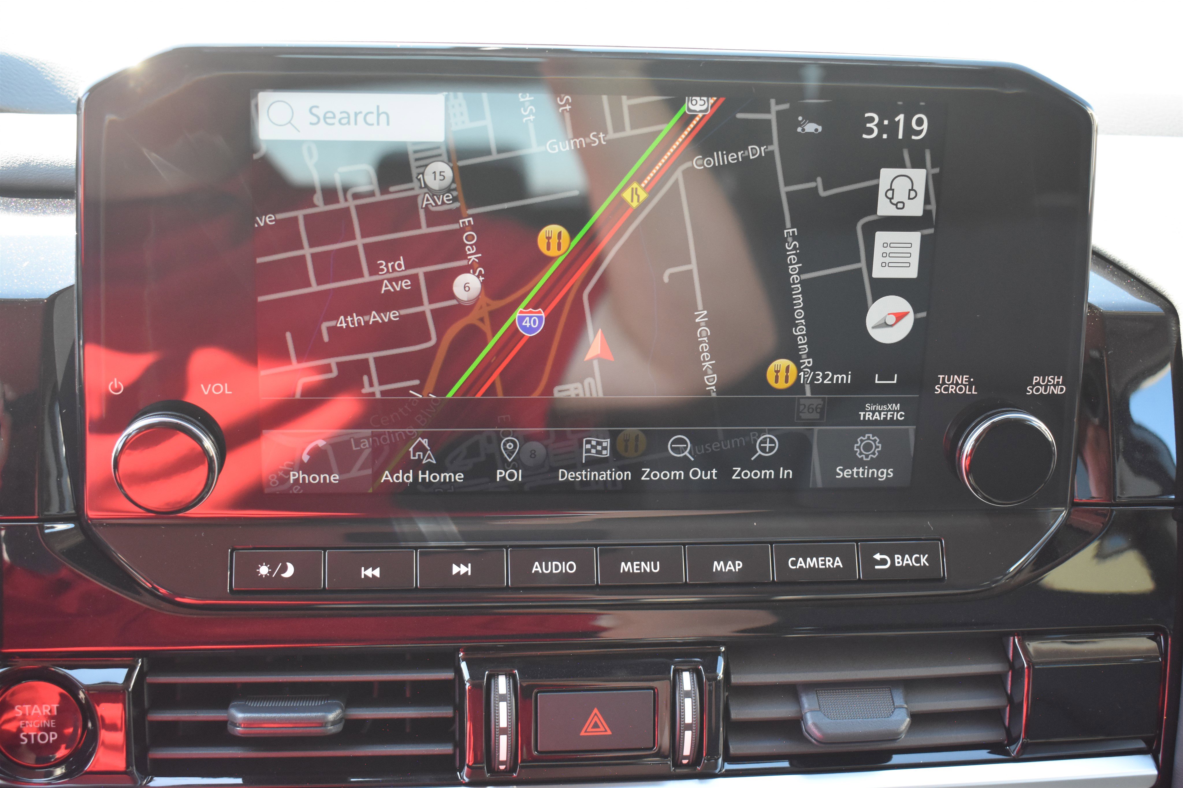 2025 Nissan Pathfinder SL photo 14