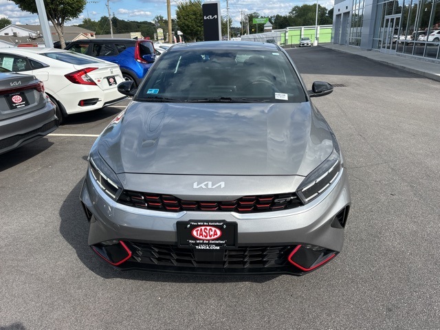2023 Kia Forte GT photo 2