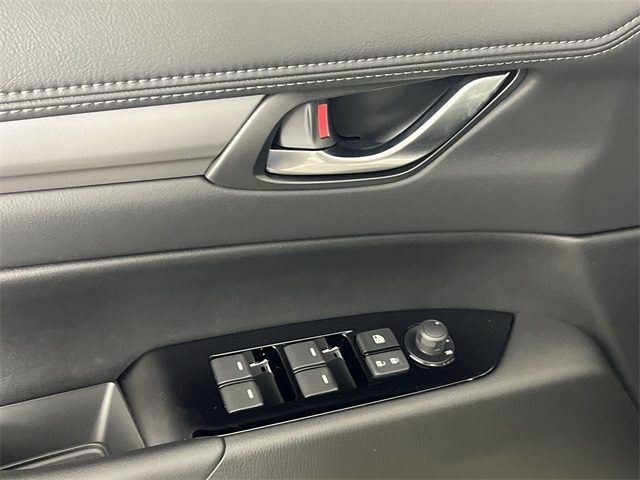 2025 Mazda CX-5 2.5 Select photo 13