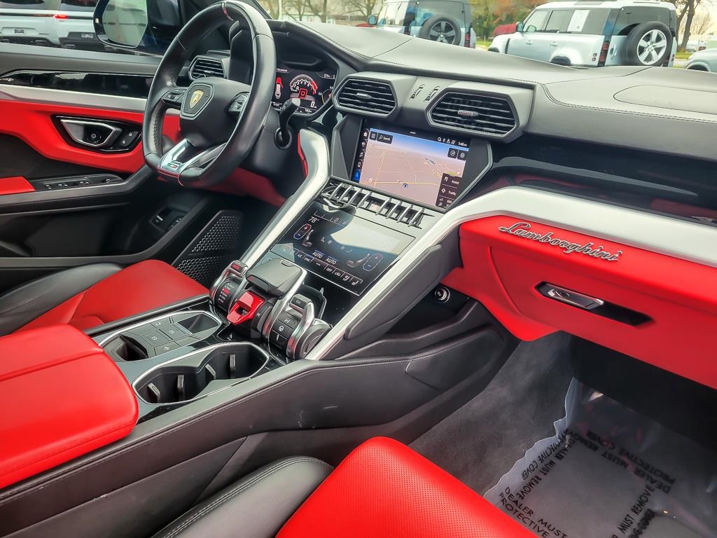 2019 LAMBORGHINI URUS - Image 24