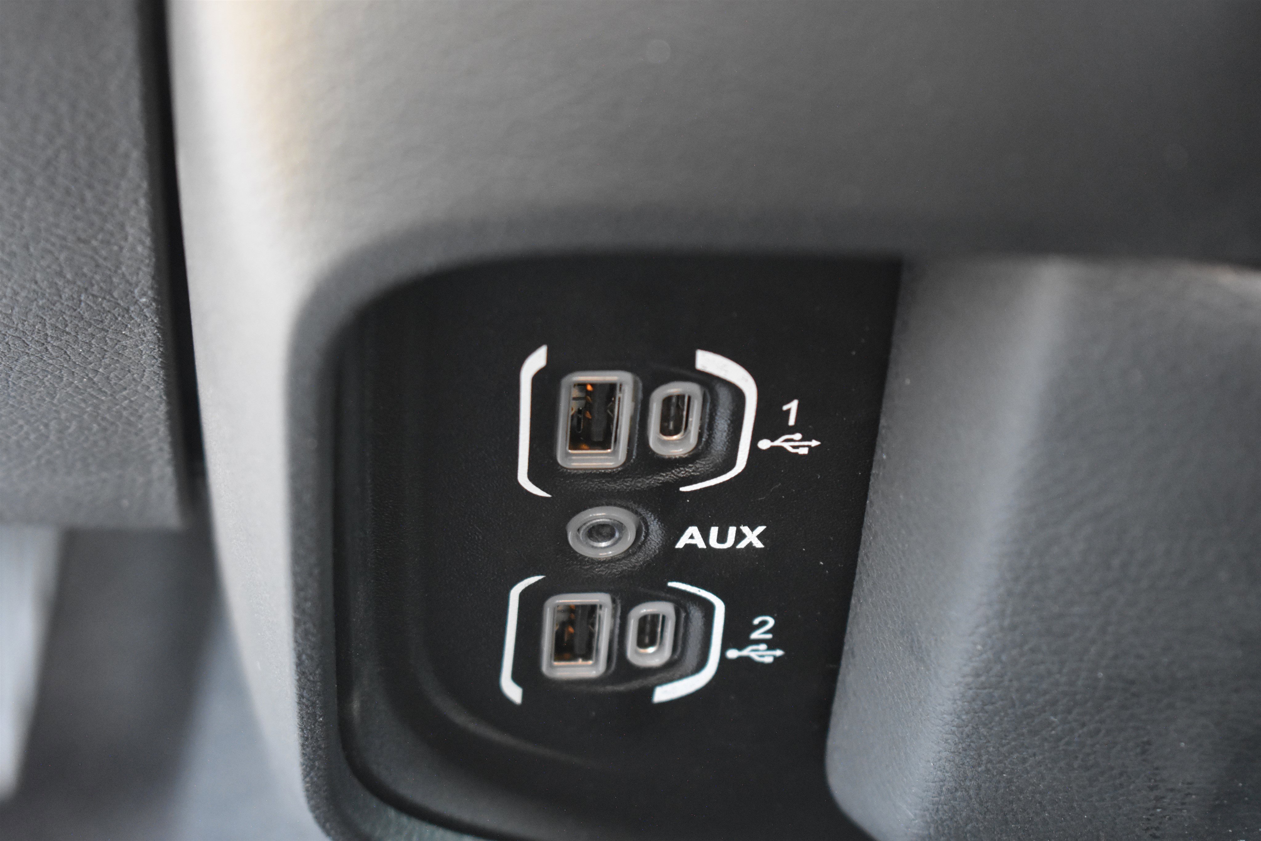 2025 Ram 1500 Tradesman photo 18