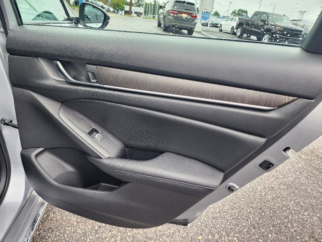 2021 Honda Accord EX-L photo 23