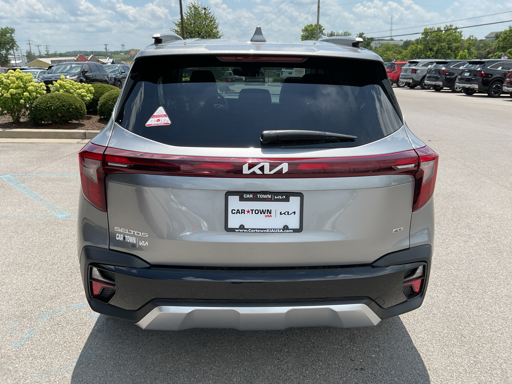 2024 Kia Seltos S photo 7