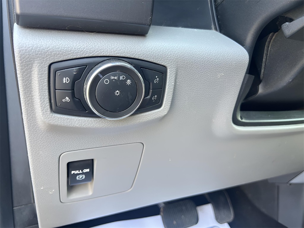 2020 Ford F-150 XLT photo 18