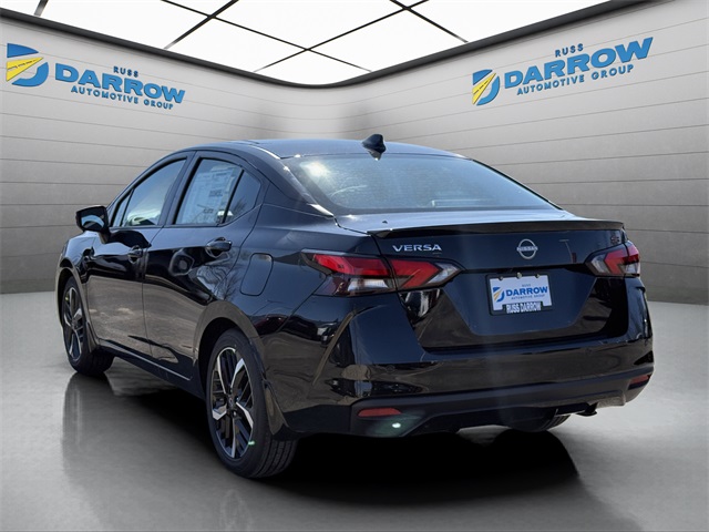 2025 Nissan Versa 1.6 SR photo 3