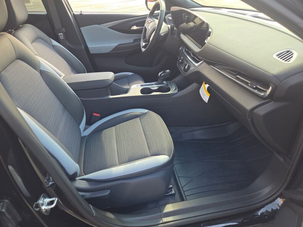 2025 Buick Envista Preferred photo 6