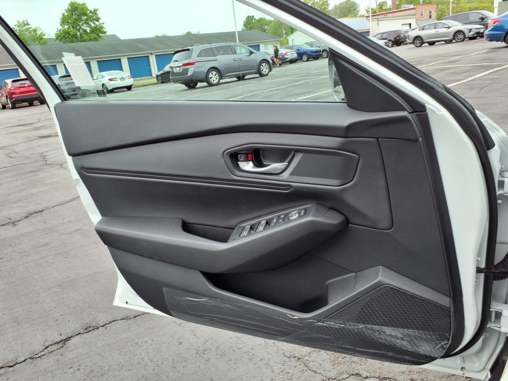 2025 Honda Accord SE photo 10