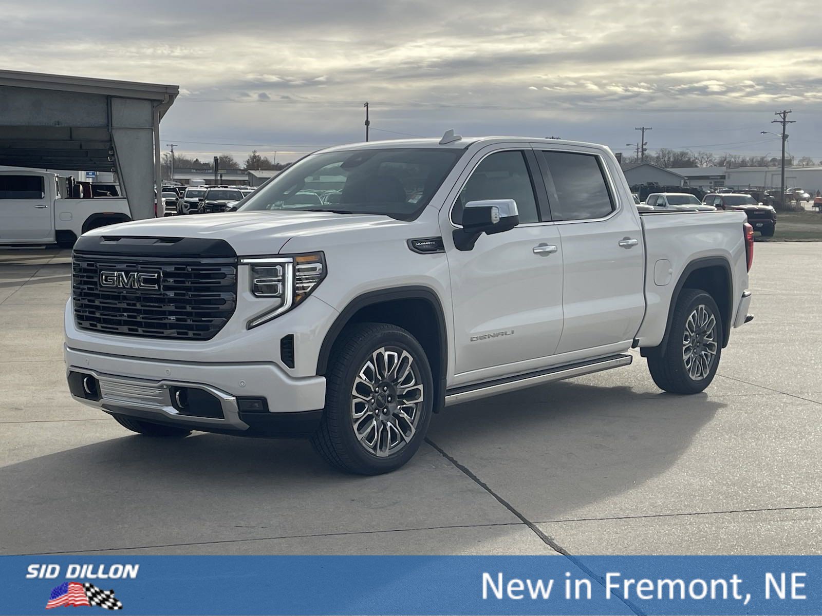 New 2025 GMC Sierra 1500 Denali Ultimate Crew Cab in #2G25217 