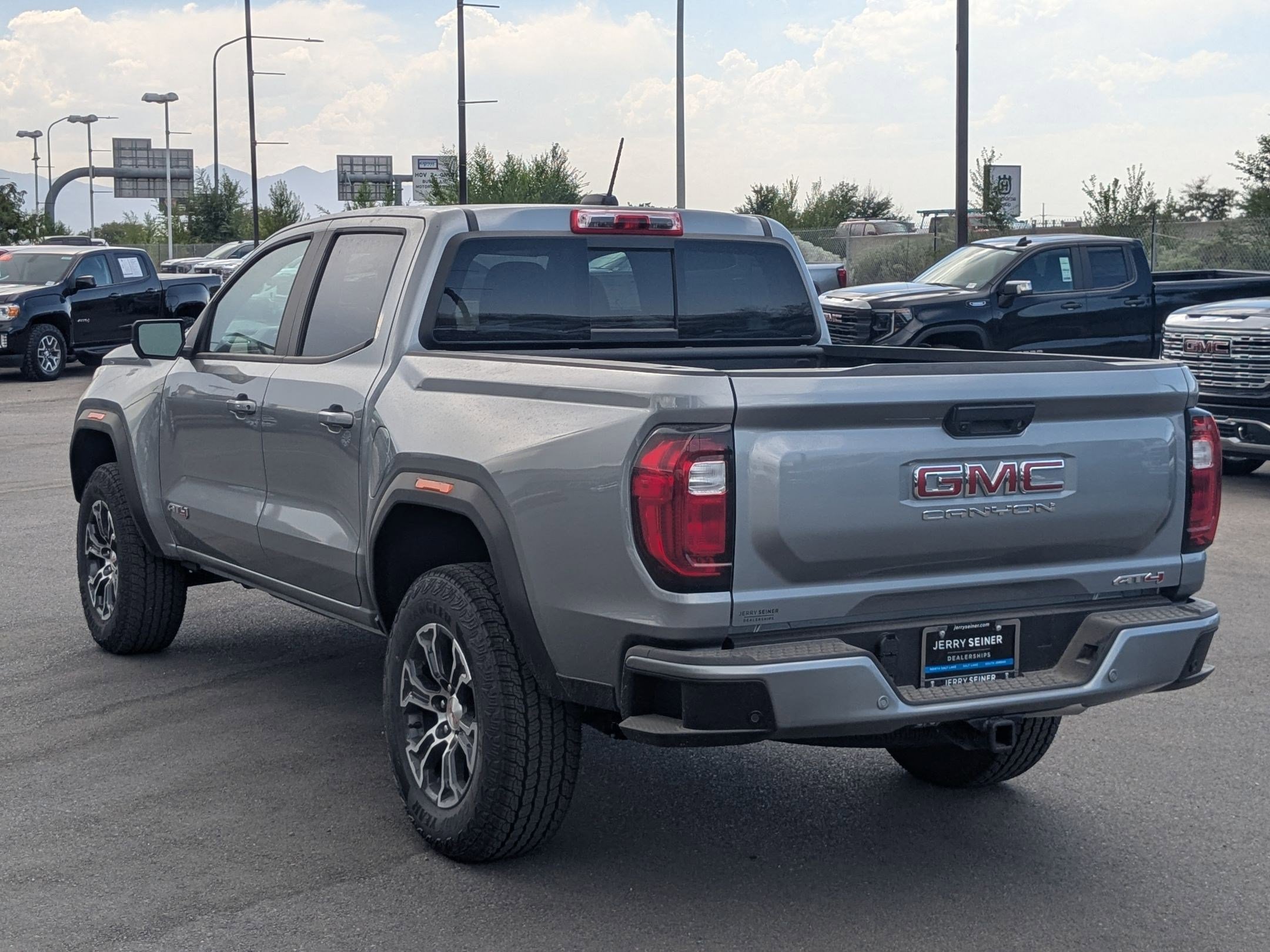 2025 Gmc Canyon AT4 photo 3