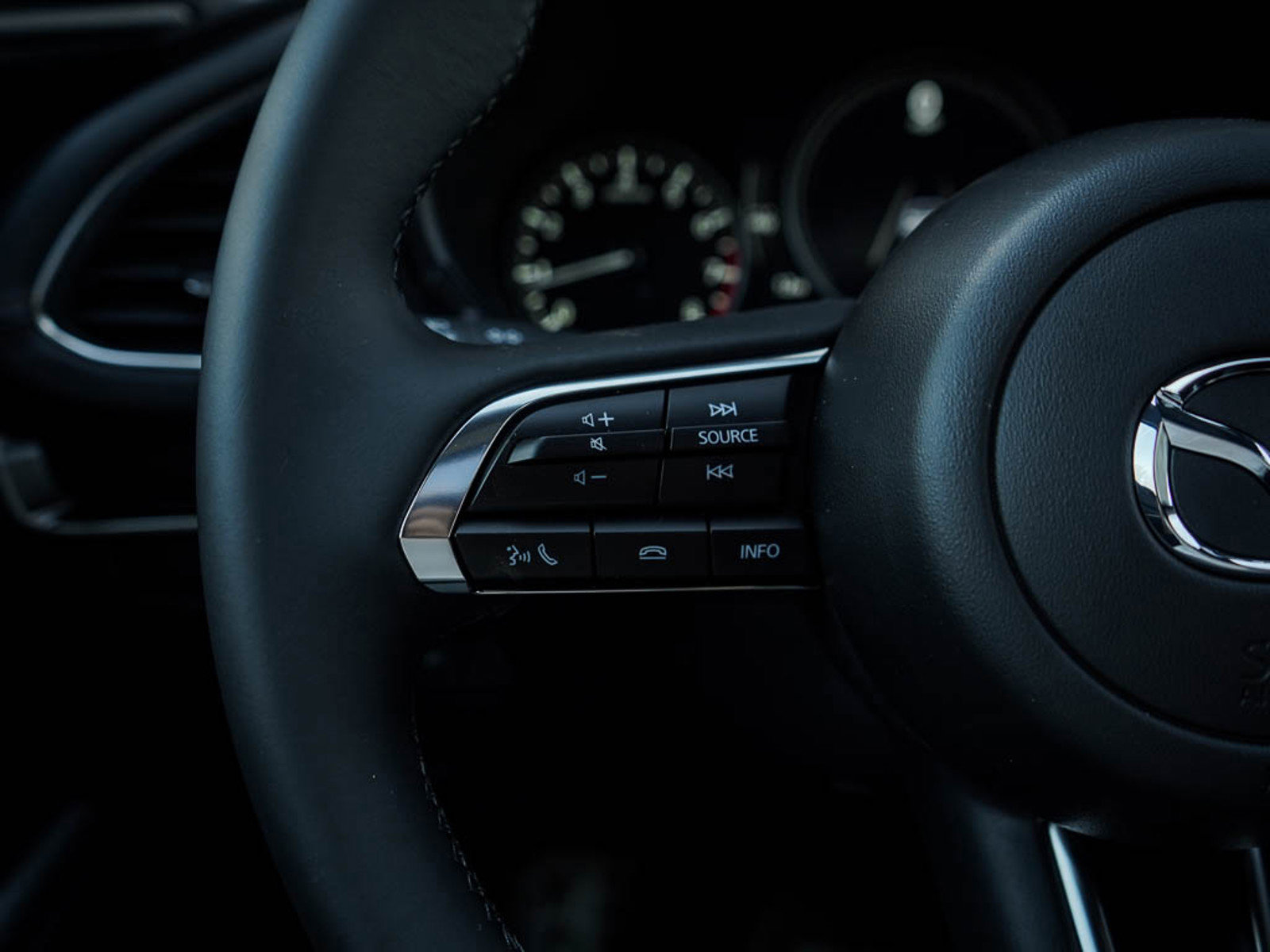 2025 Mazda Mazda3 Hatchback 2.5 s Preferred photo 17