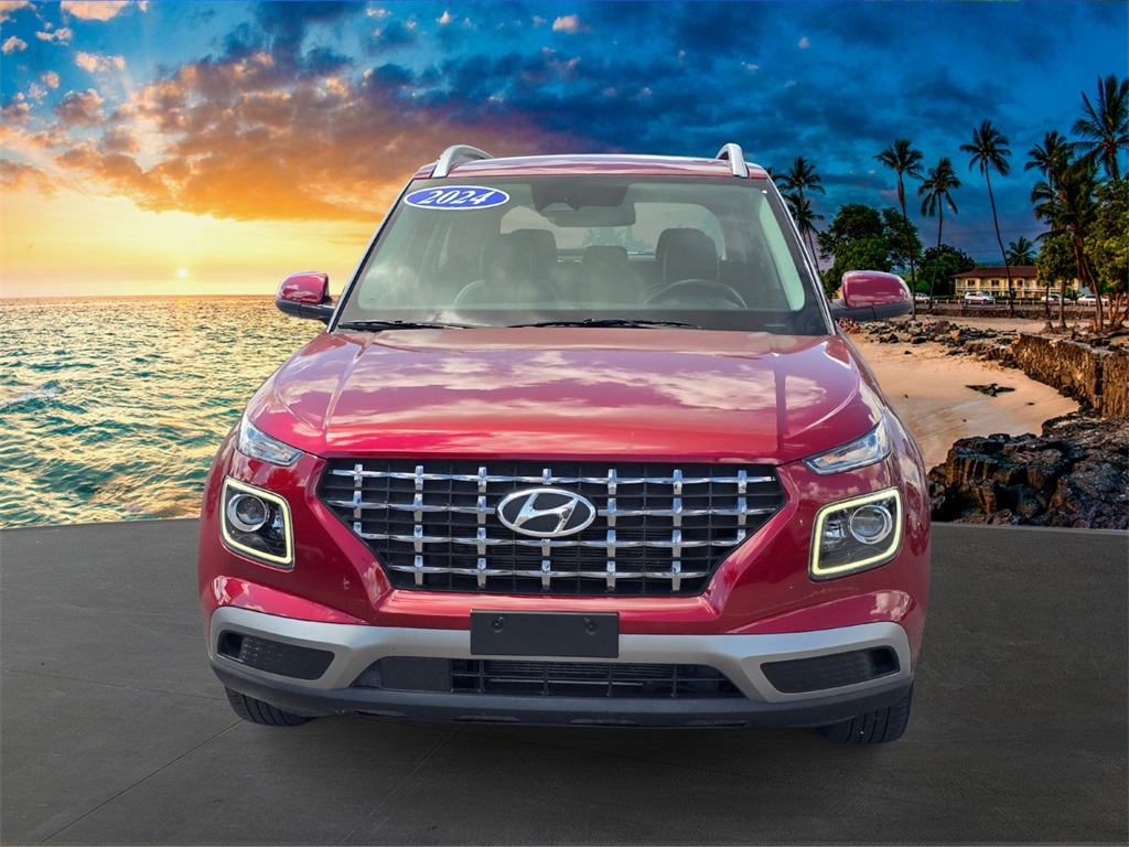 2024 Hyundai Venue Limited photo 2