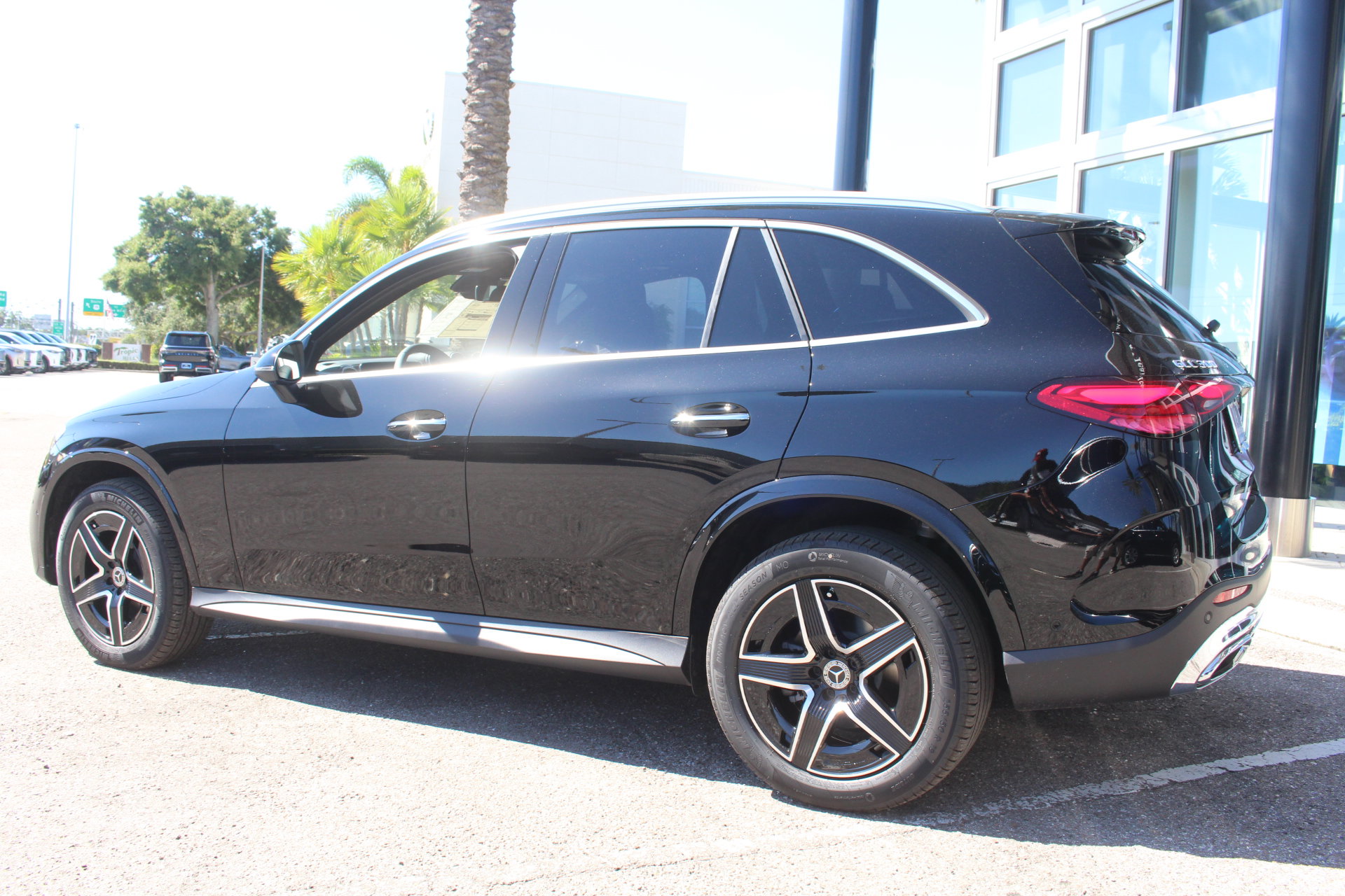 2026 Mercedes Benz GLC 300 photo 3