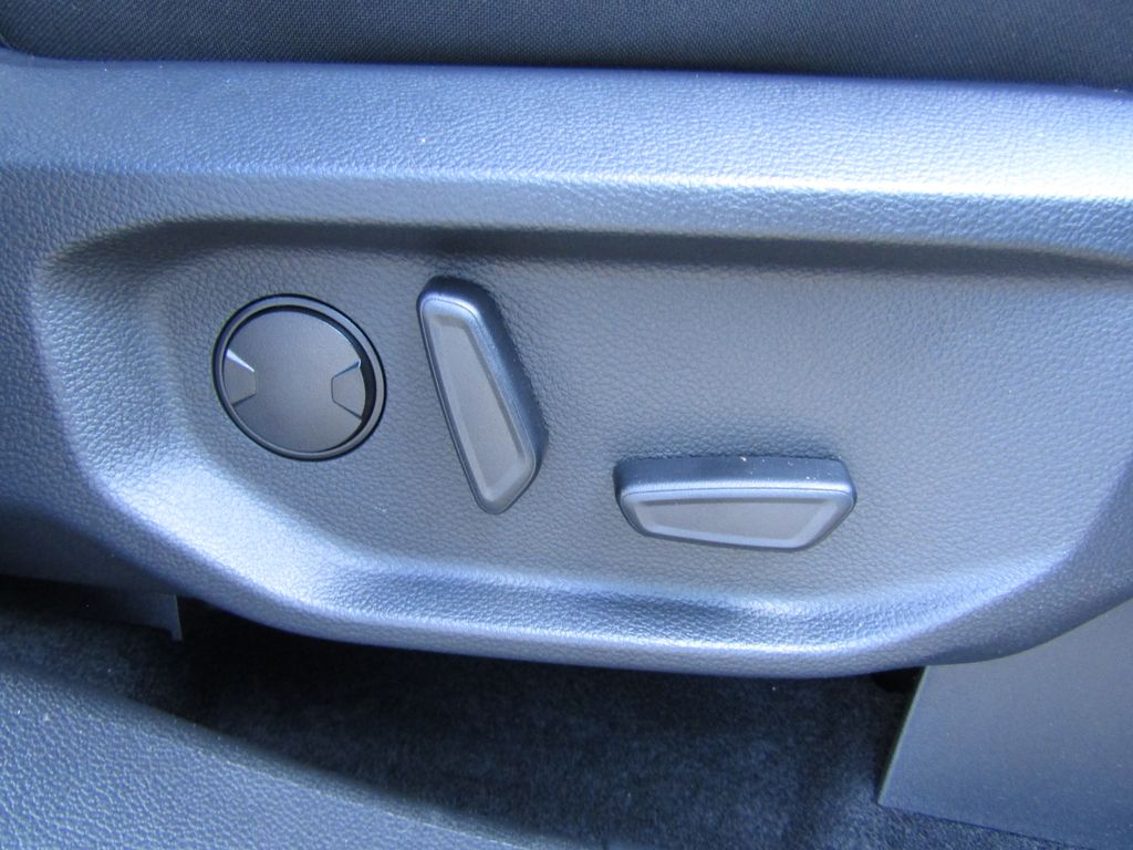 2025 Ford Ranger XLT photo 33