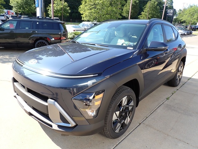 2025 Hyundai Kona SEL photo 5