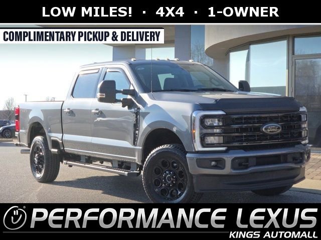 2024 Ford F-350 Super Duty XLT's photo