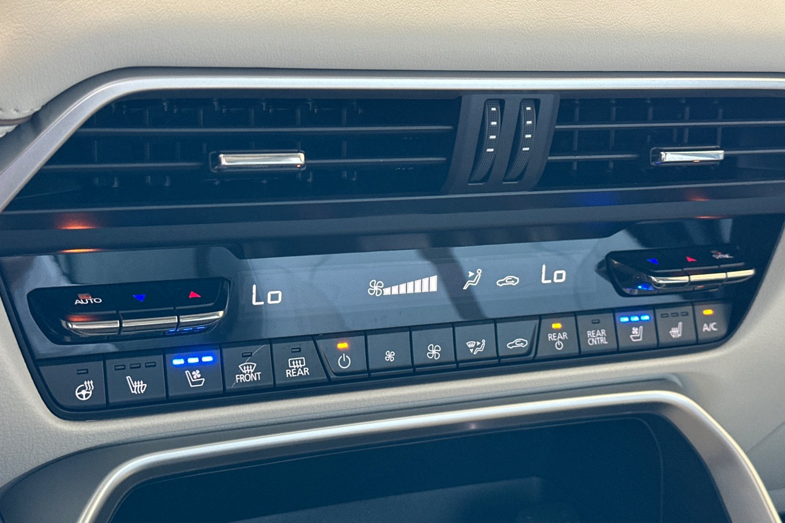 2024 Mazda CX-90 3.3 Turbo Premium Plus photo 24