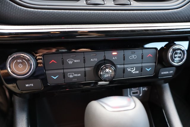 2025 Jeep Compass Altitude photo 18