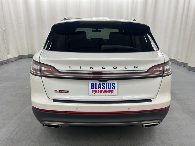 2022 Lincoln Nautilus Black Label photo 4