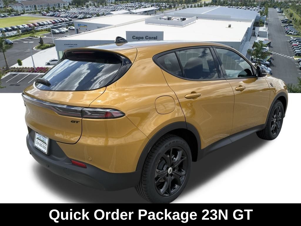 2025 Dodge Hornet GT photo 4