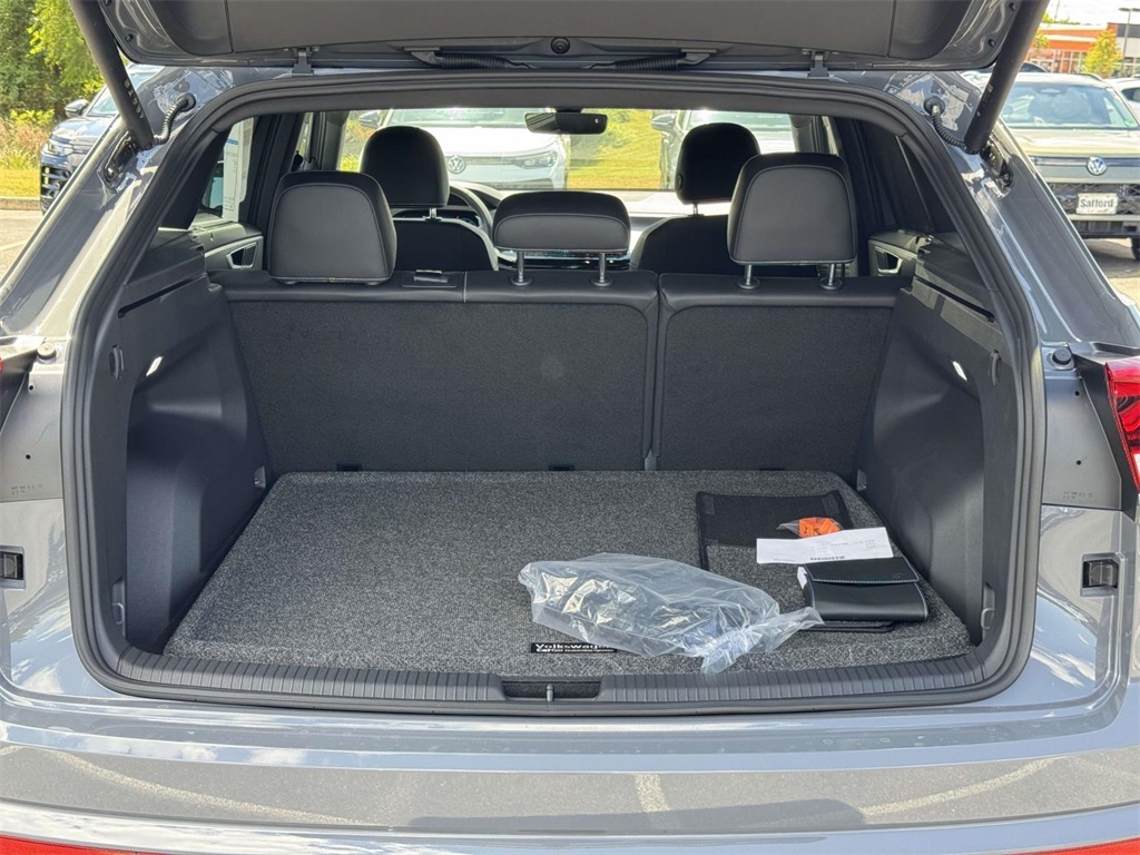 2026 Volkswagen Atlas Cross Sport SE Technology photo 26