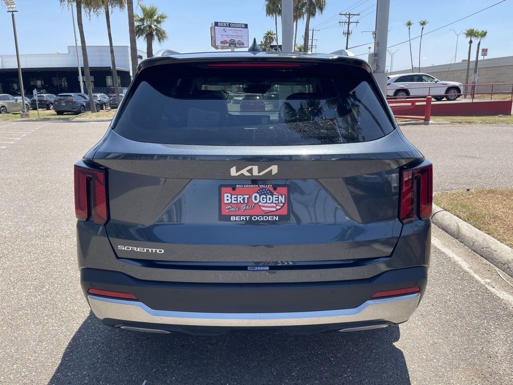 2025 Kia Sorento SX photo 3