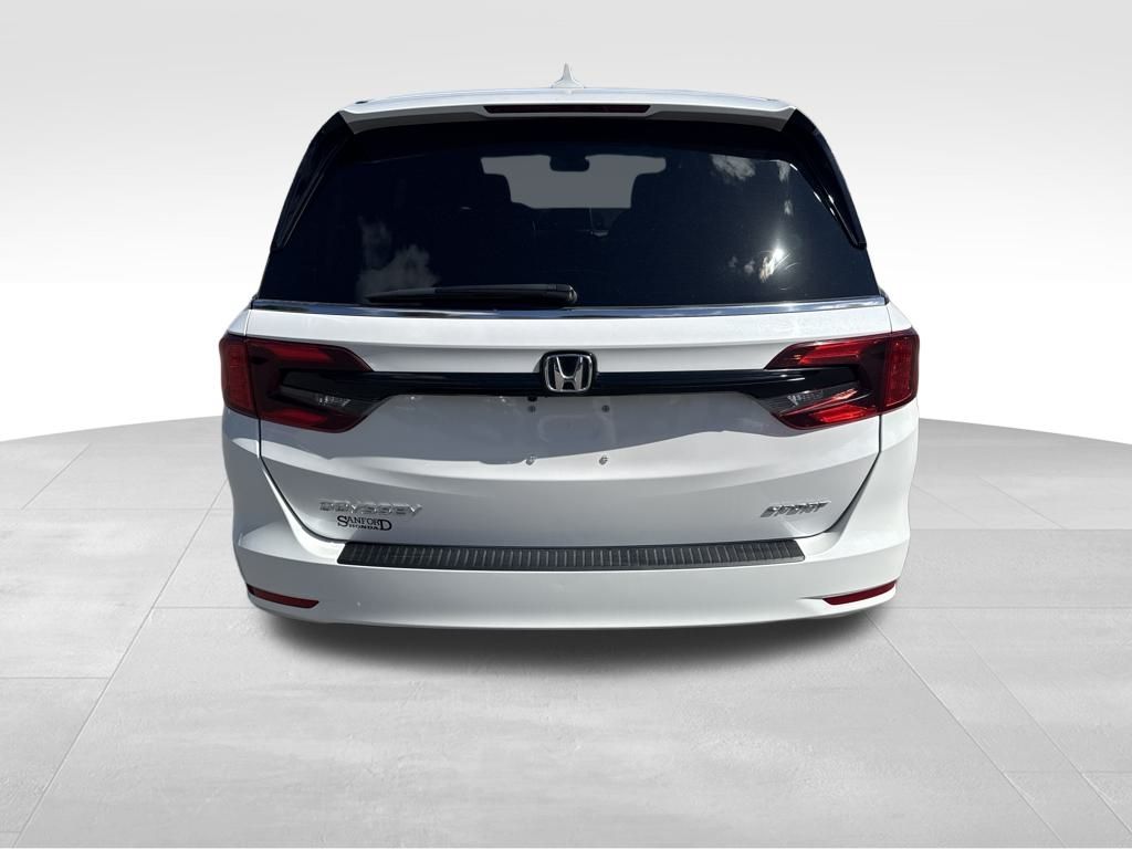 2024 Honda Odyssey Sport photo 4