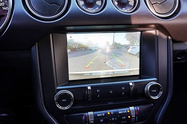 Used 2017 White Ford Shelby GT350 image 31