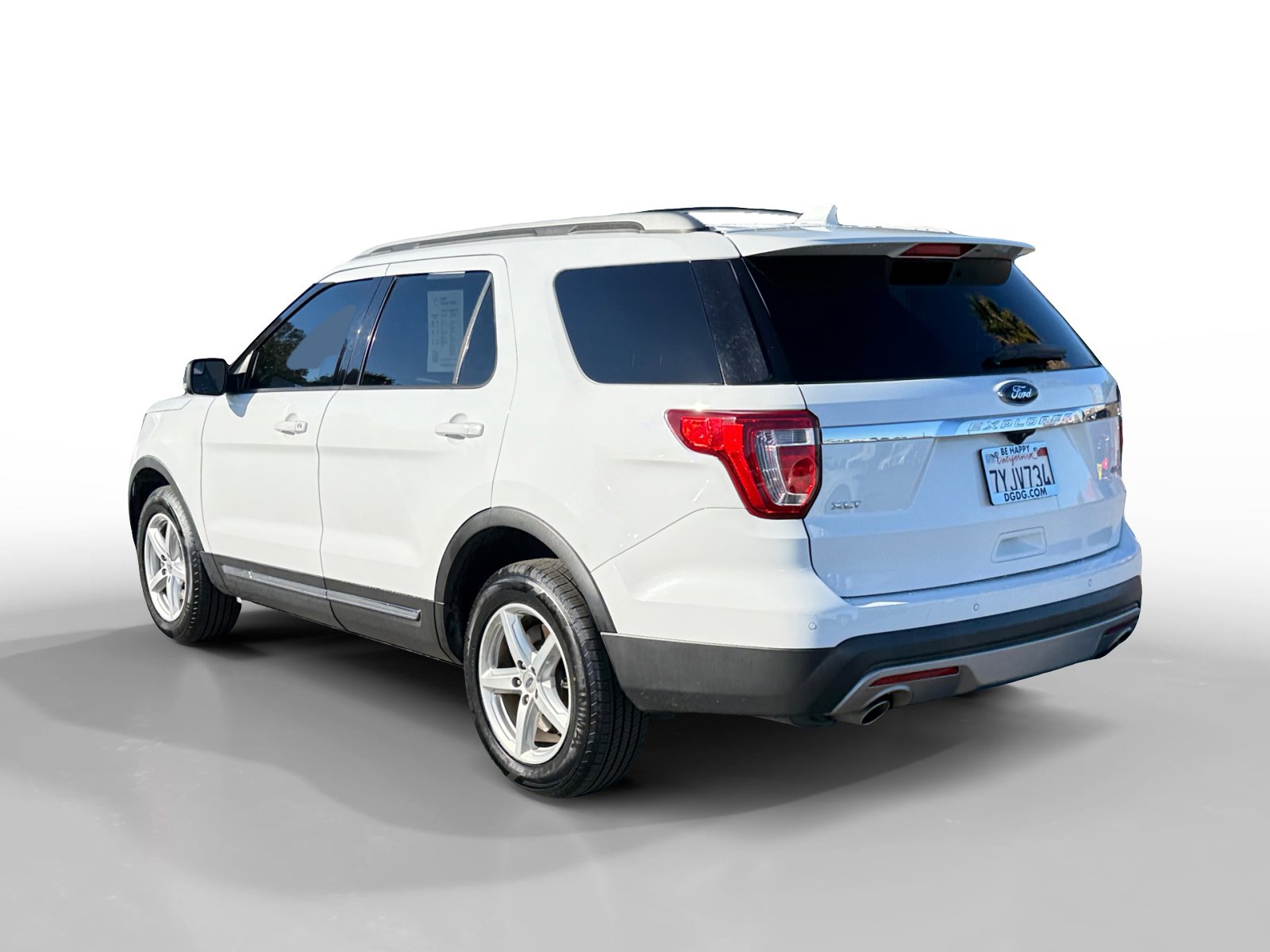 2017 Ford Explorer XLT photo 3