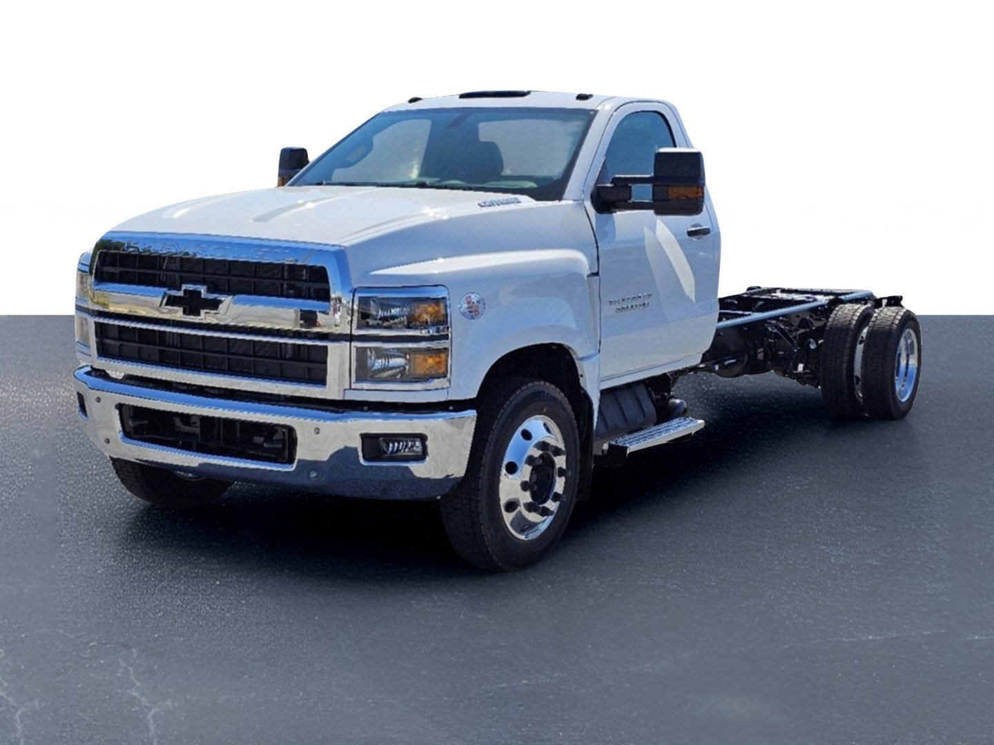 2024 Chevrolet Silverado 4500 Medium Duty Chassis Cab Work Truck's photo