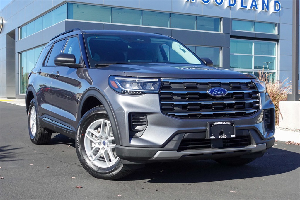 2026 Ford Explorer Active's photo