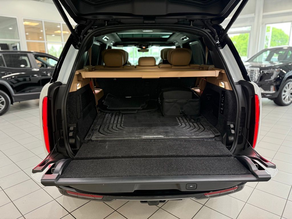 2025 Land Rover Range Rover Autobiography photo 11