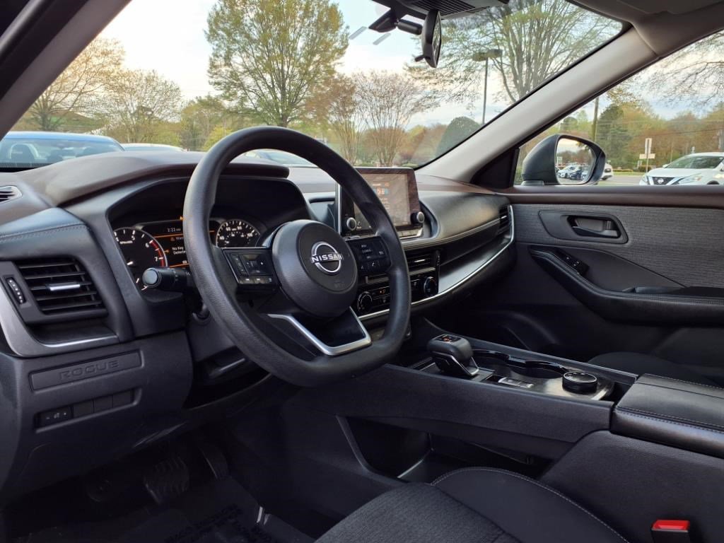 2022 Nissan Rogue S photo 9