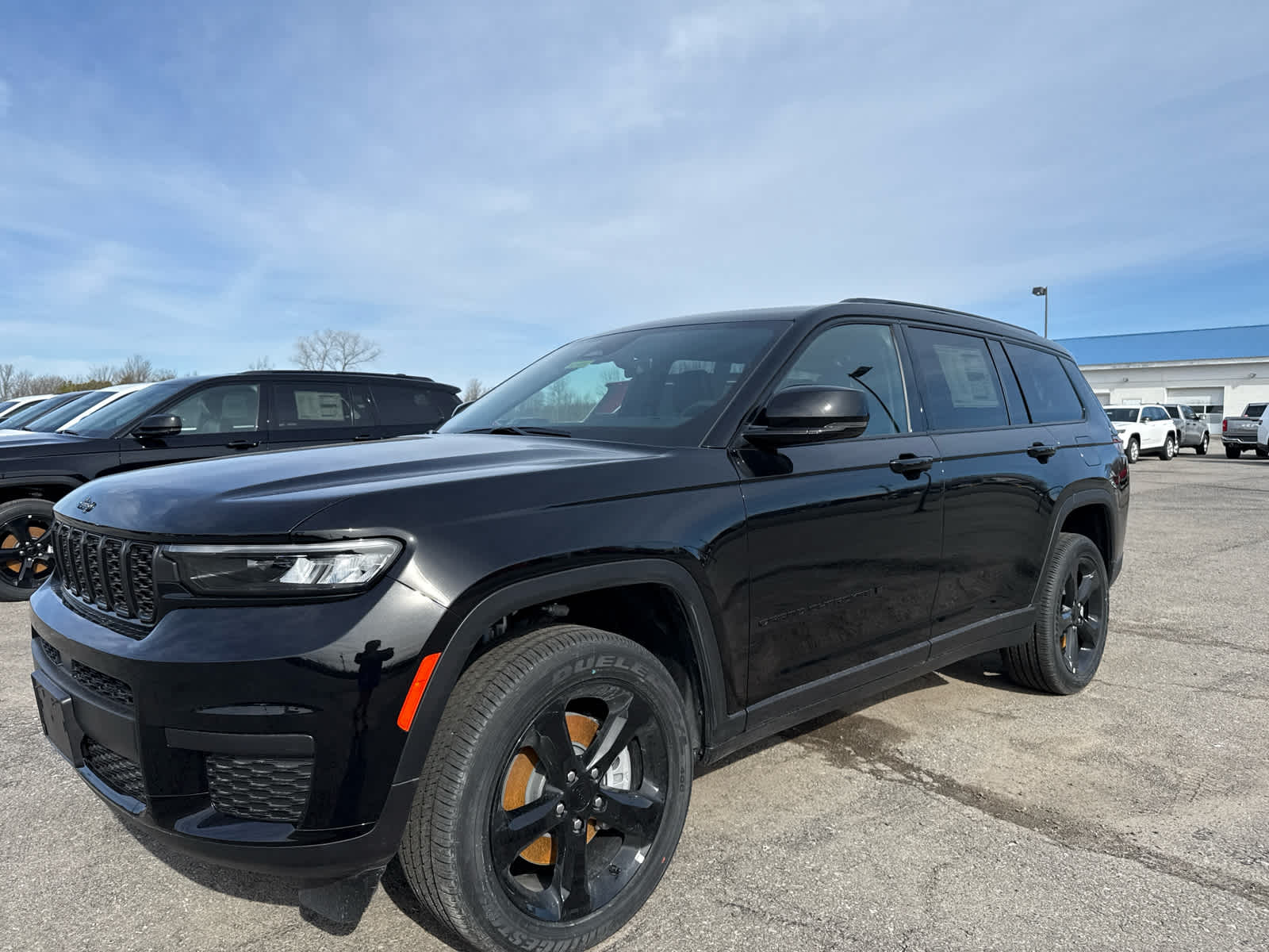 2025 Jeep Grand Cherokee Altitude X photo 3