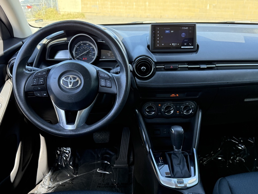 2017 Toyota Yaris iA Base photo 28