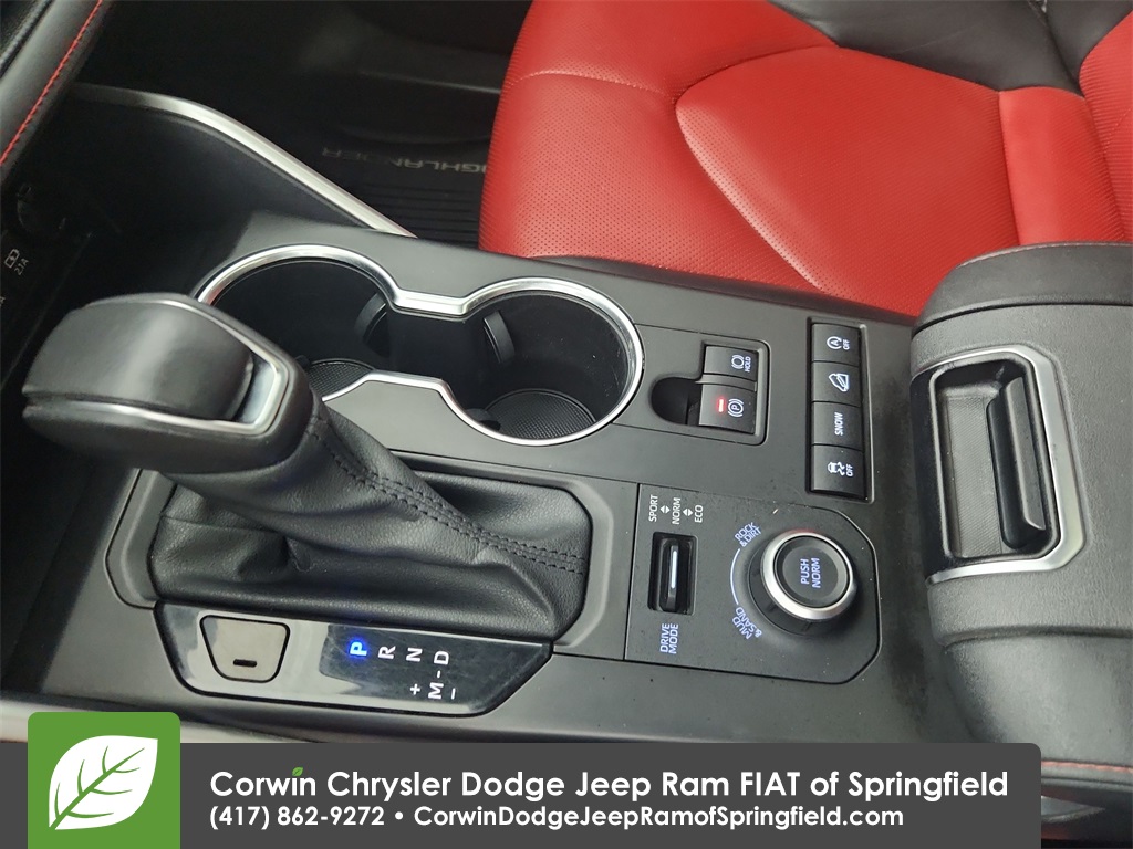 2021 Toyota Highlander XSE photo 26