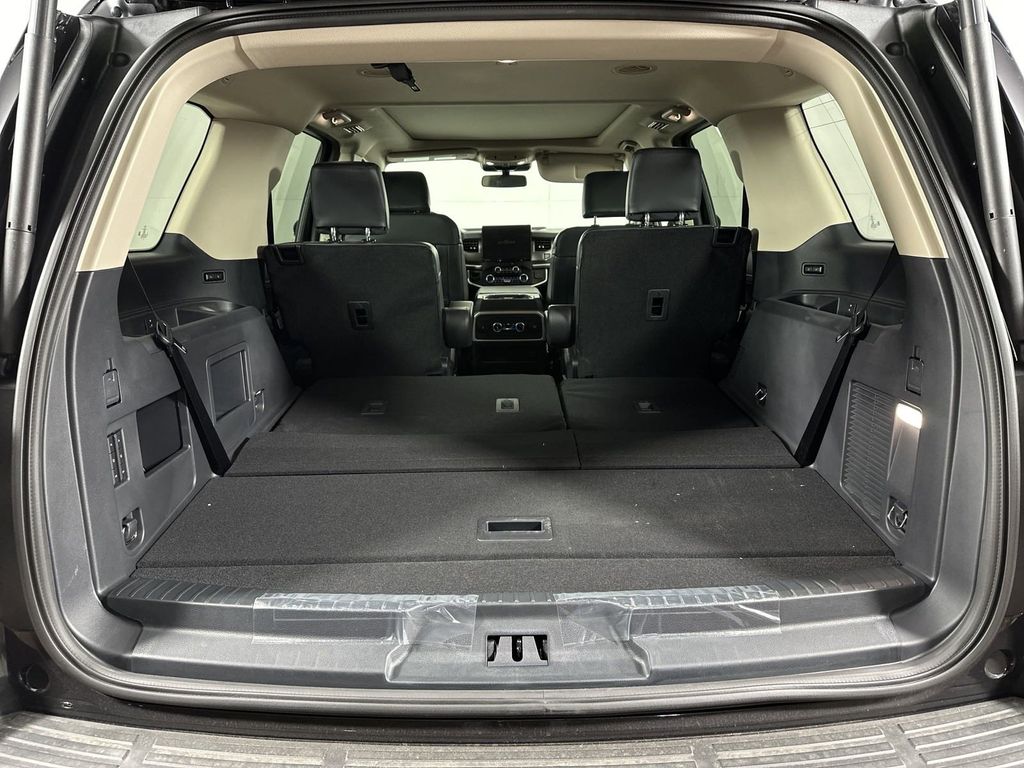 2024 Ford Expedition XLT photo 16