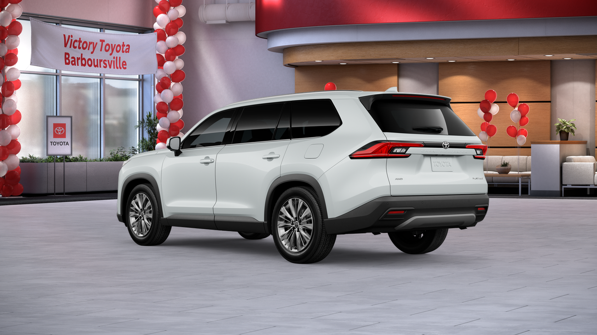 2026 Toyota Grand Highlander Platinum AWD photo 4