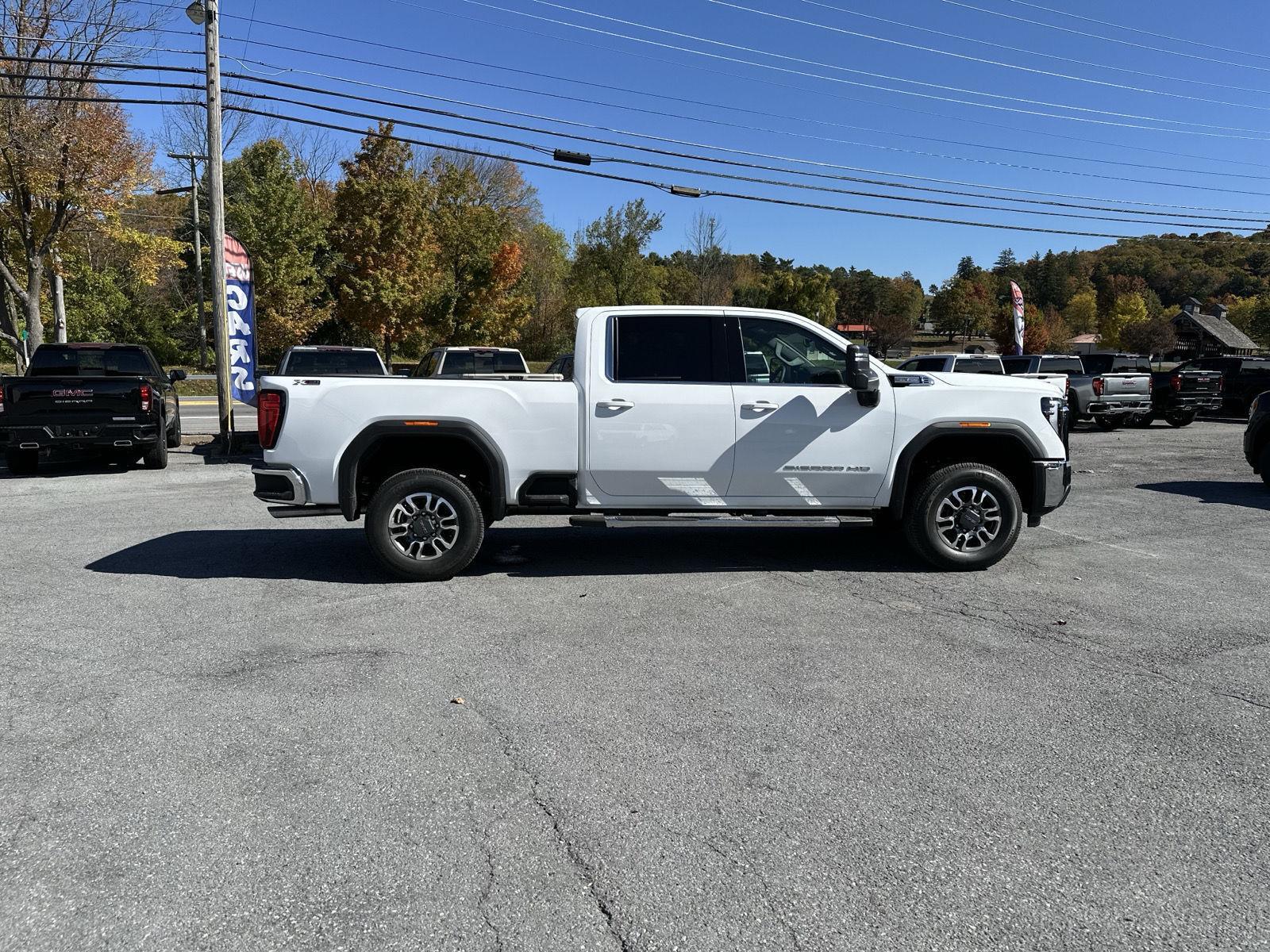 2026 Gmc Sierra 2500 HD SLE photo 2