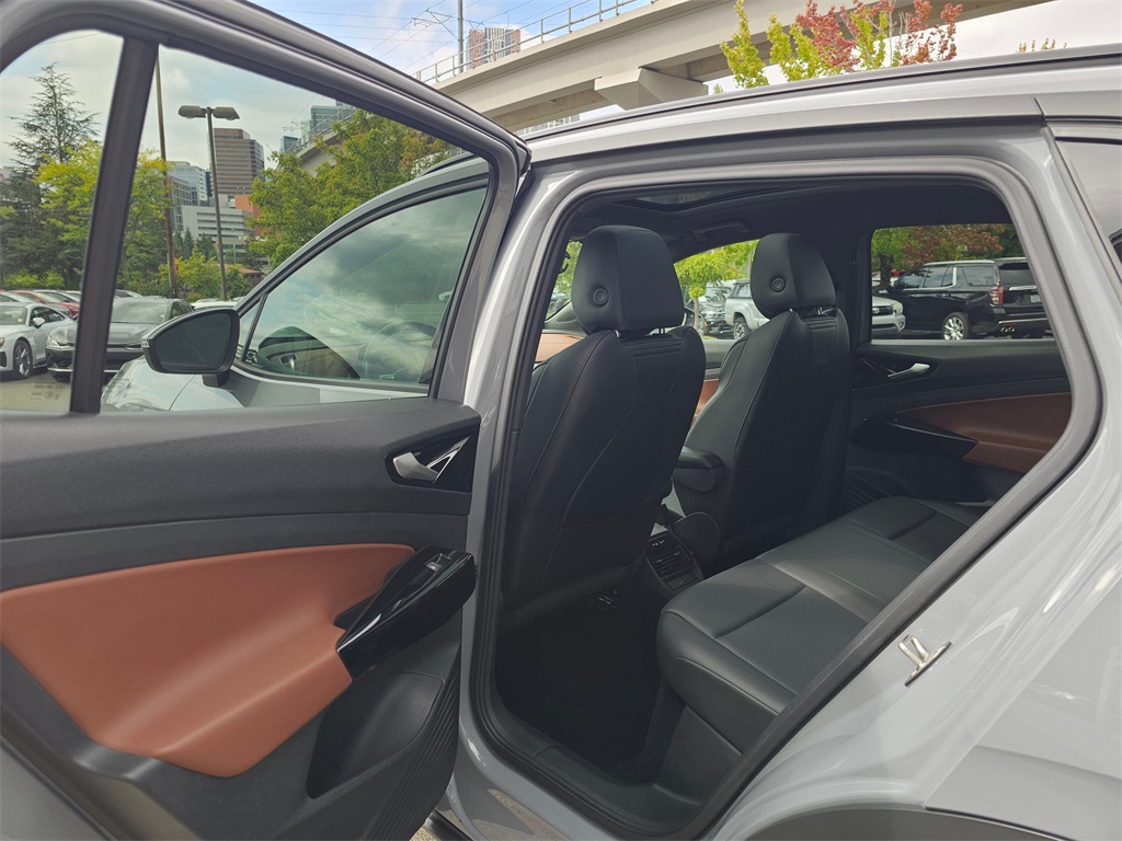 2022 Volkswagen ID.4 Pro S photo 17