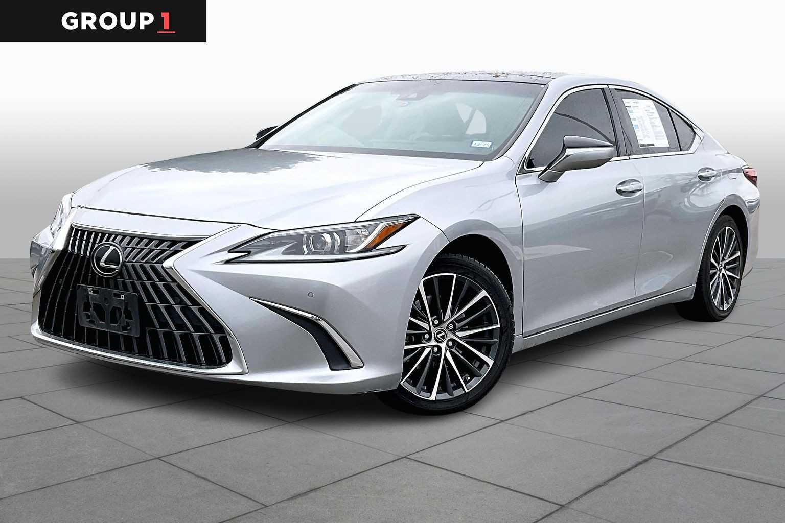 2023 Lexus ES 350's photo