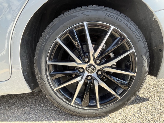 2023 Toyota Camry SE photo 9