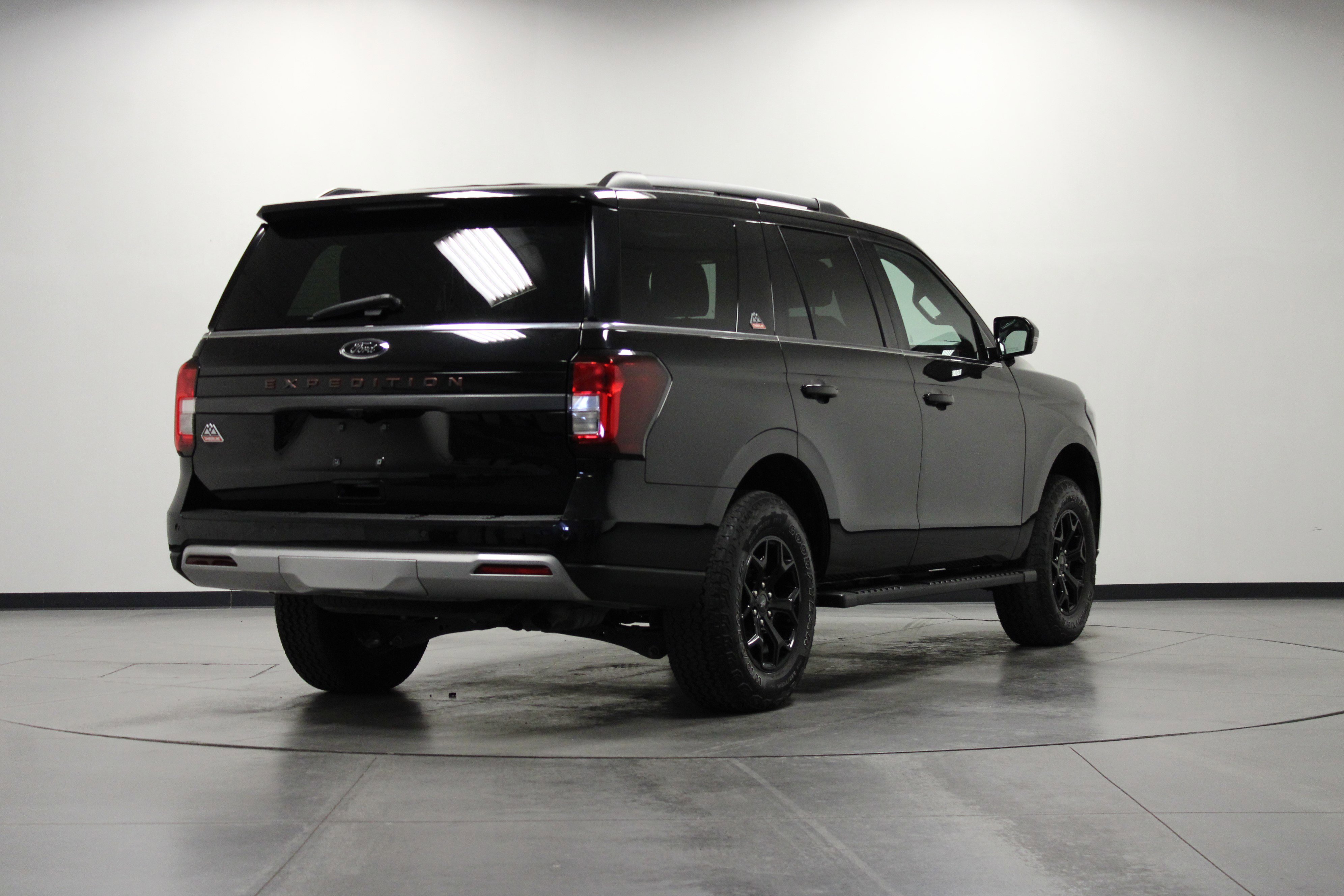 2024 Ford Expedition Timberline photo 3