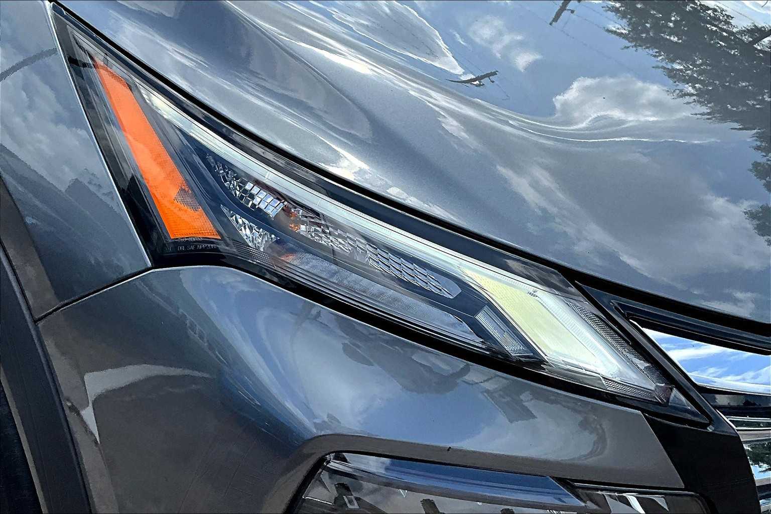 2024 Nissan Rogue SV photo 24