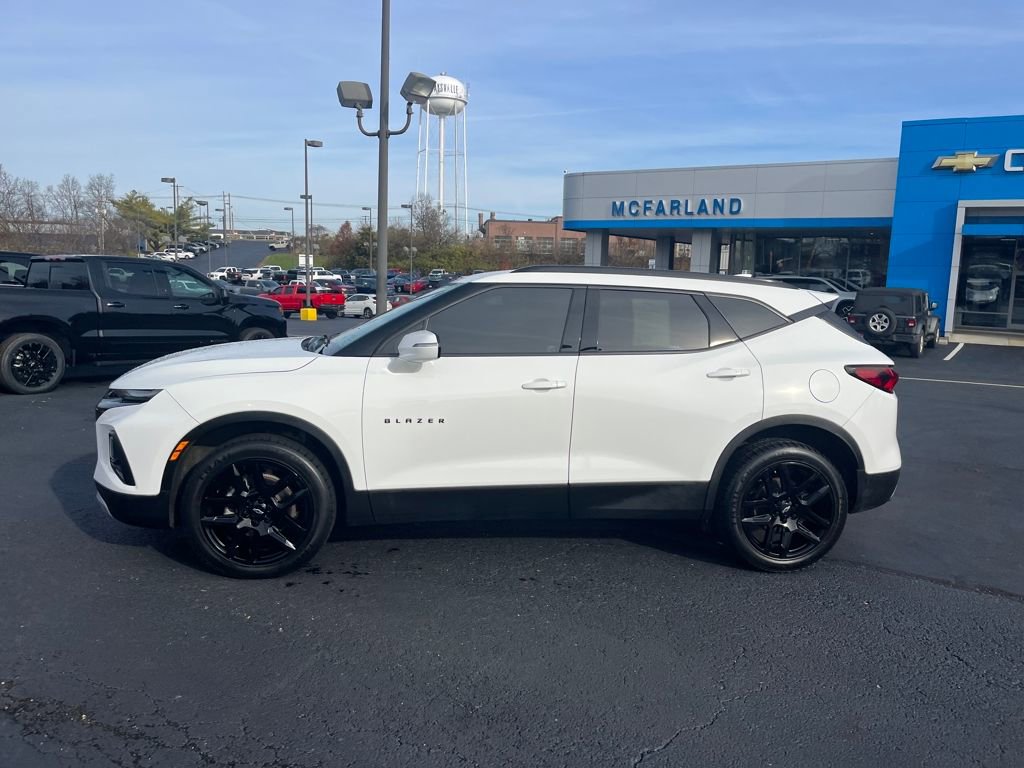 2021 Chevrolet Blazer 2LT photo 2
