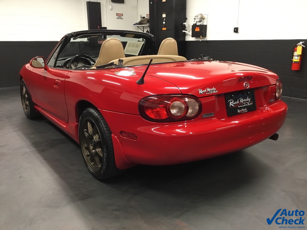 2002 Mazda MX-5 Miata Miata LS photo 8